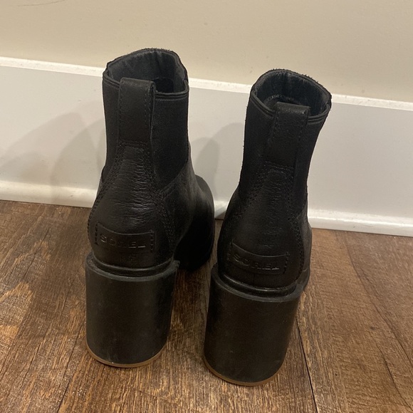 Black Sorel Chelsea Boot - Picture 2 of 4
